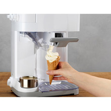 Мороженица Cuisinart Soft Serve ICE48E