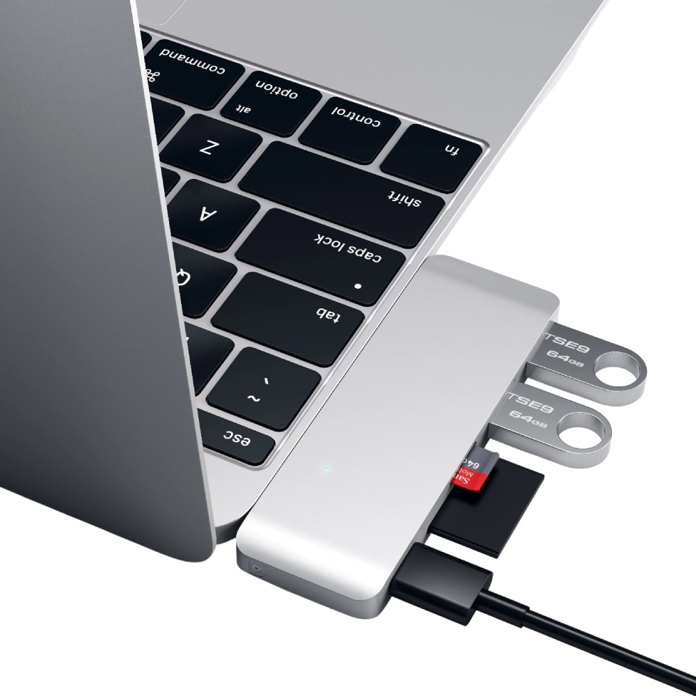 Фото USB-хаб Satechi Type-C USB 3.0 Passthrough Hub Silver (ST-TCUPS)