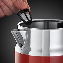 Электрочайник RUSSELL HOBBS 21670-70 Retro Red