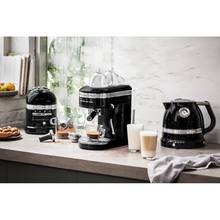 Электрочайник KITCHENAID Artisan 1,5 л Black (5KEK1522EOB)