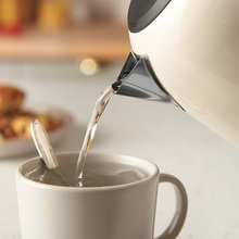 Електрочайник RUSSELL HOBBS Colours Plus 28510-70