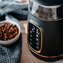 Электрочайник ADLER AD 1305 black gold