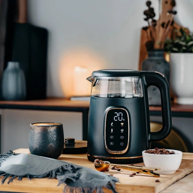 В интернет магазине Электрочайник ADLER AD 1305 black gold