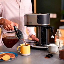 Кавоварка RUSSELL HOBBS Attentiv Coffee Bar 26230-56