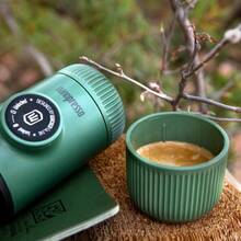 Портативна кавоварка WACACO Nanopresso з чохлом Green (WNANOGREEN)