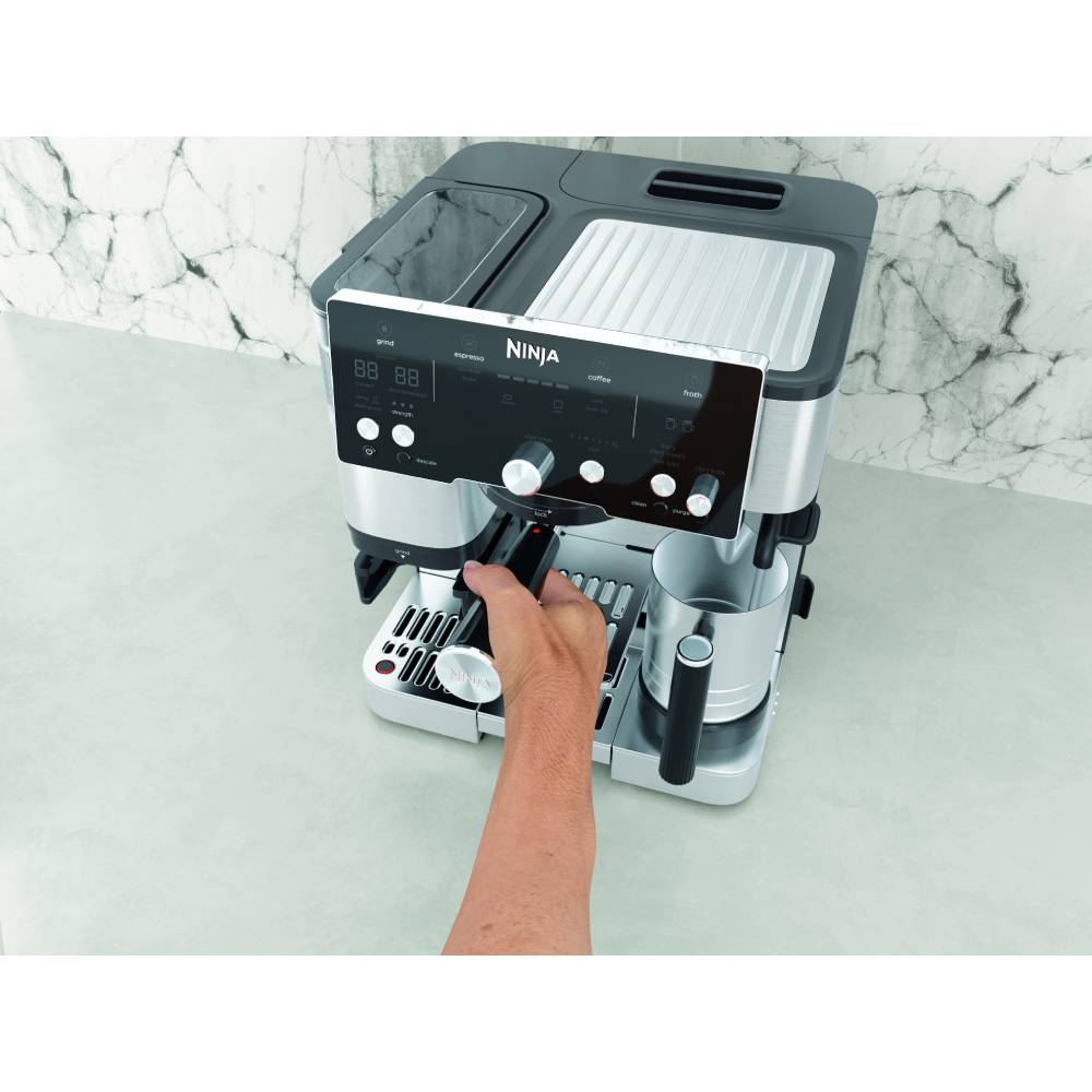 Кавомашина NINJA Ninja Luxe Cafe Essential Coffee Maker ES501EU Потужність 1650
