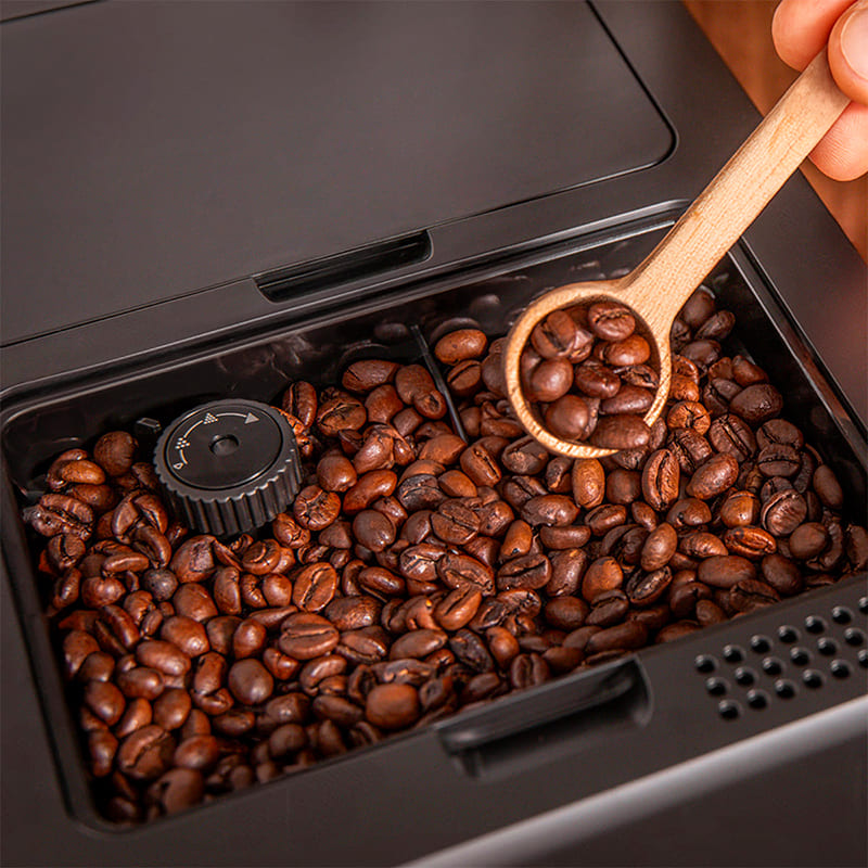 Заказать Кофемашина CECOTEC Cremmaet Compactccino Connected (CCTC-01460)