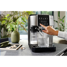 Кофемашина DELONGHI ECAM220.80.SB Magnifica Start