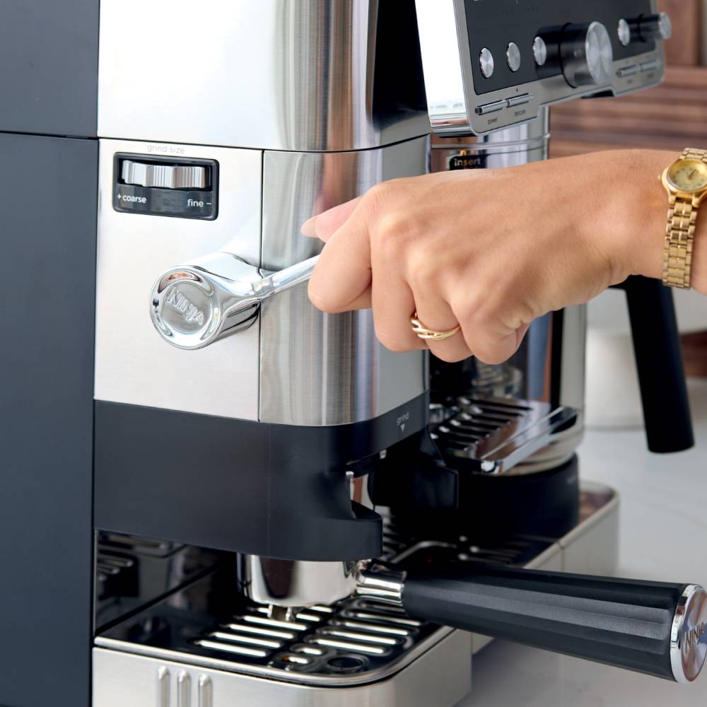 В интернет магазине Кофейная машина NINJA Luxe Cafe Essential Coffee Maker ES701EU