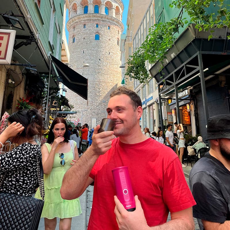 Фото 16 Портативная кофеварка OUTIN Crimson Red (OTEM-01-CR)