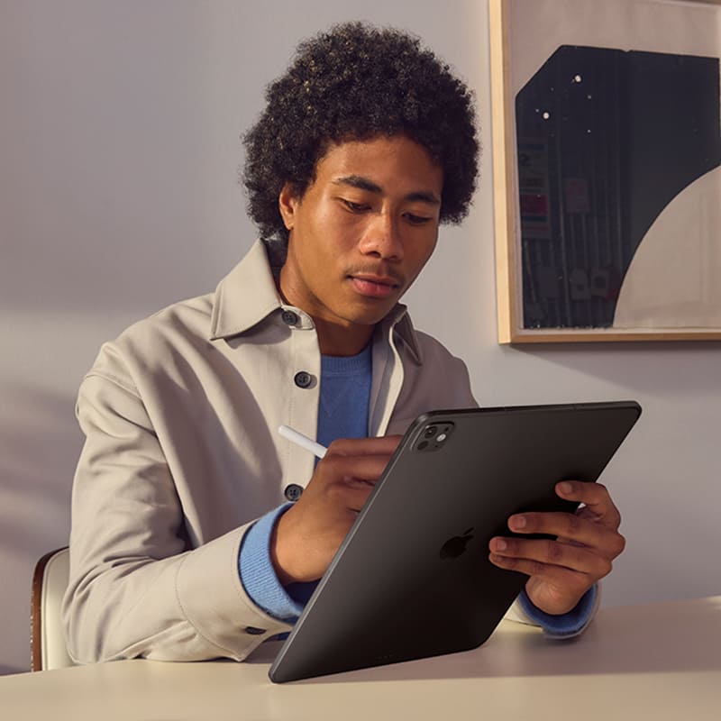 Планшет APPLE iPad Pro 13" 2025 2TB Wi-Fi + Cellular Nano-Texture Glass Space Black (ME8M4TY/A) Оперативная память, Гб 16