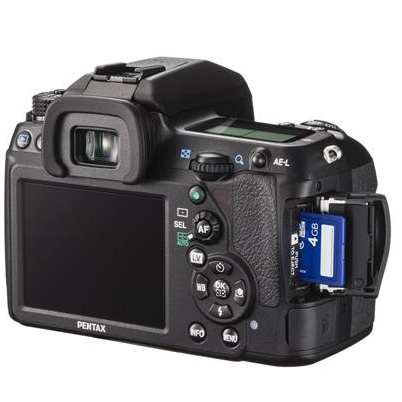 PENTAX K-5 II + объектив DA 18-55 WR Размер матрицы APS-C (23.5 х 15.6 мм)