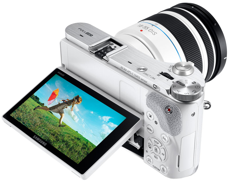 Системный фотоаппарат SAMSUNG NX-300 White KIT 18-55 III Тип матрицы CMOS (КМОП)