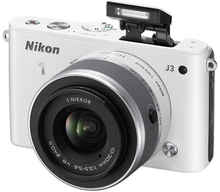 Фотоаппарат NIKON 1 J3 + 10-30mm White (VVA182K001)