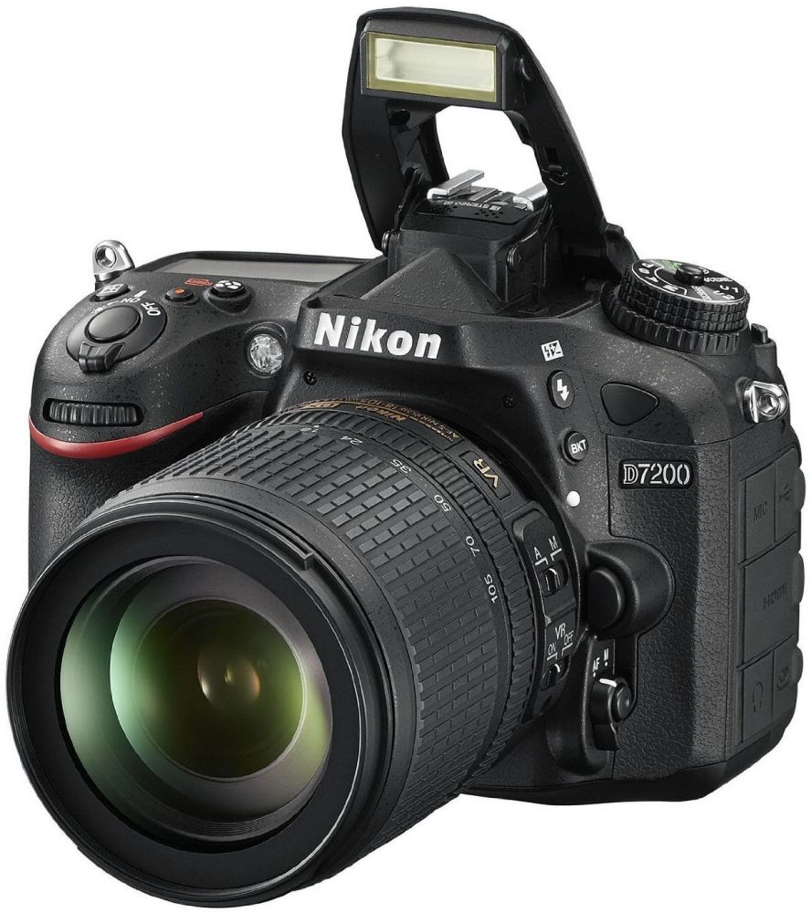 Зовнішній вигляд Фотоапарат NIKON D7200 kit 18-105 VR Black (VBA450K001)