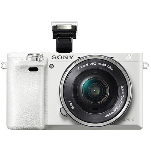 Фотоапарат SONY A6000 kit 16-50mm White (ILCE6000LW.CEC) Розмір матриці APS-C (23.5 х 15.6 мм)