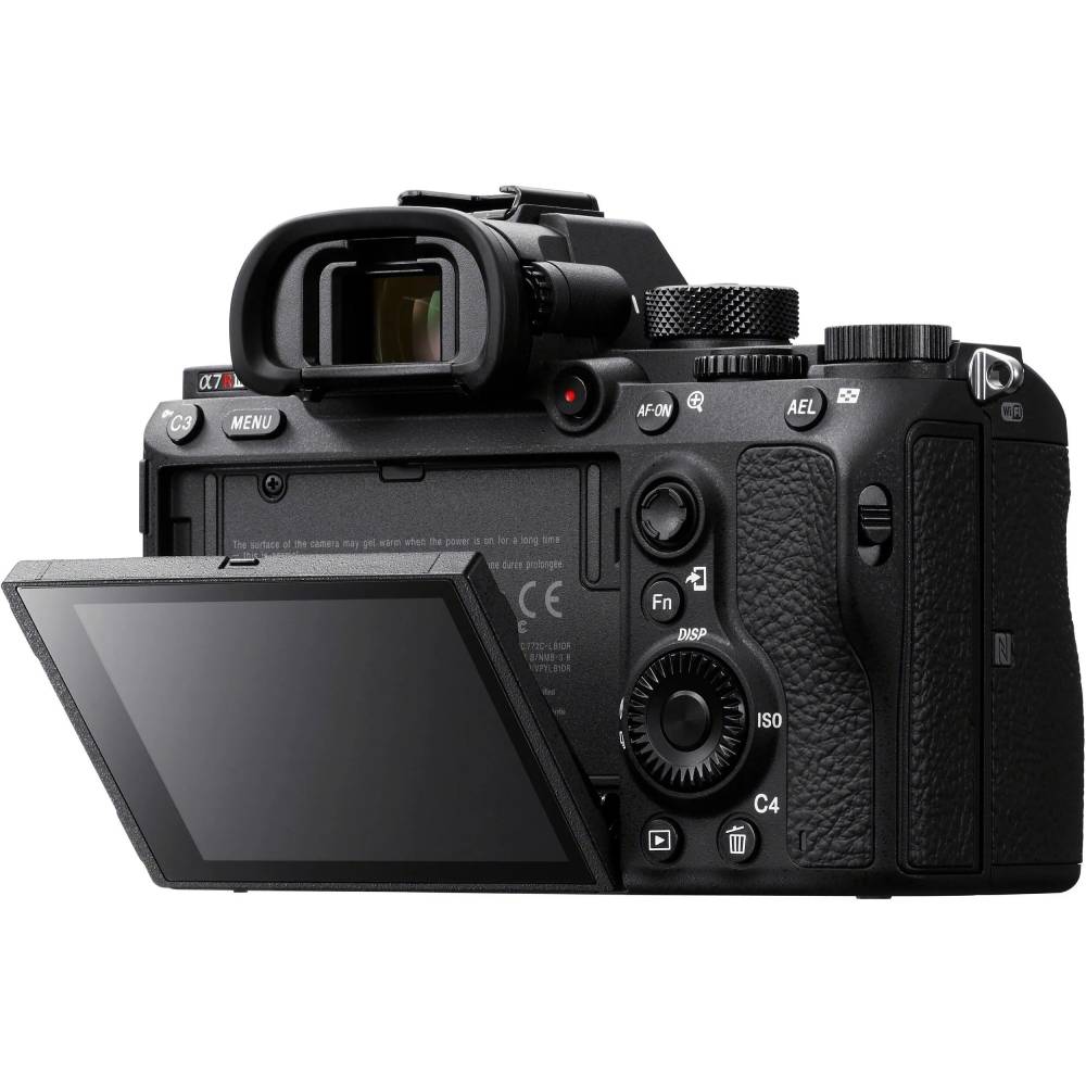 Фотоаппарат SONY Alpha 7R III Body Black (ILCE7RM3AB.CEC) Кол-во эффективных мегапикселей 42.4