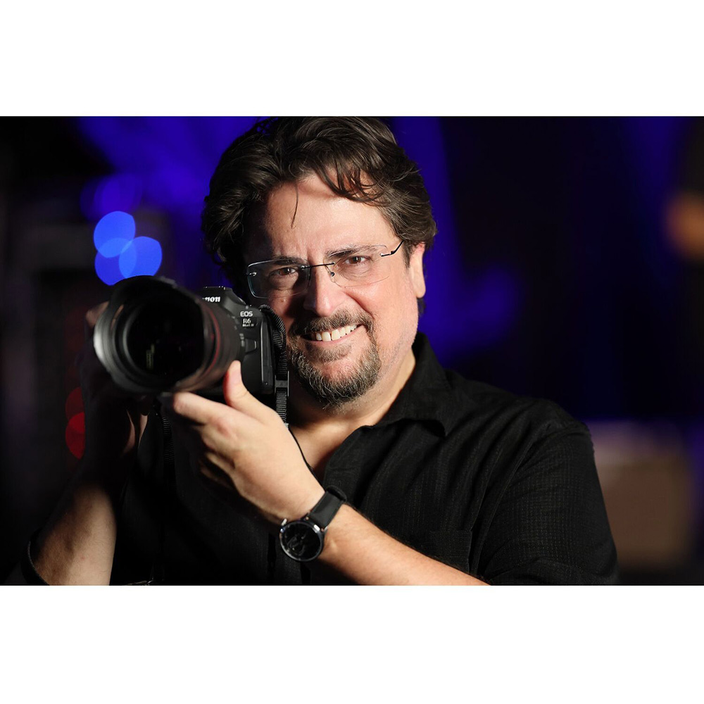 Покупка Фотоапарат CANON EOS R6 Mark III + RF 24-105 f/4.0-7.1 IS STM (7084C031)