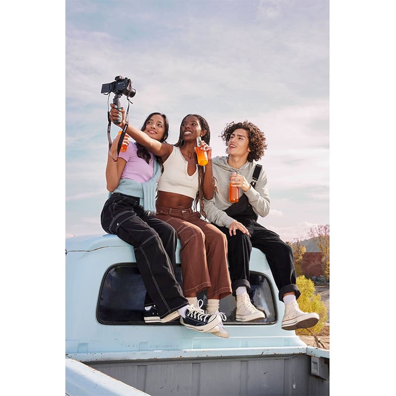 Фото 28 Фотоаппарат CANON EOS R50 + RF-S 18-45 IS STM + RF 75-300 Black (5811C150)