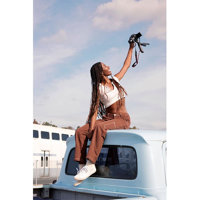 Фото 29 Фотоаппарат CANON EOS R50 + RF-S 18-45 IS STM + RF 75-300 Black (5811C150)