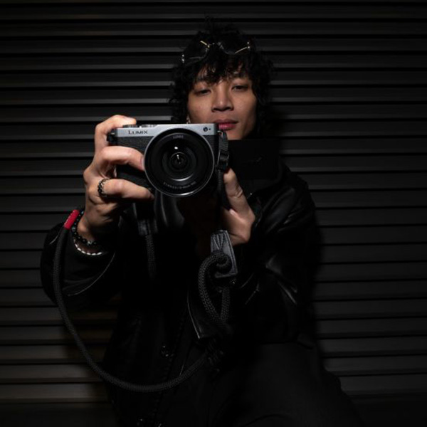 Фотоапарат PANASONIC Lumix DC-S9 Body Silver/Black (DC-S9E-SA) Розмір матриці Full Frame (35.6 х 23.8 мм)