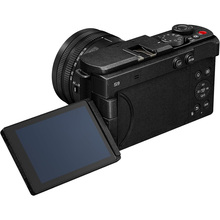 Фотоаппарат PANASONIC Lumix DC-S9 Kit 18-40mm f/4.5-6.3 Jet Black (DC-S9NE-K)