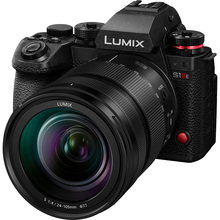 Фотоапарат PANASONIC Lumix DC-S1 IIE Kit 24-105mm Black (DC-S1M2ESME)