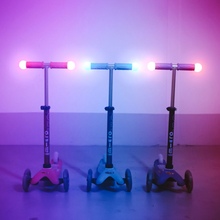 Самокат MICRO Mini Deluxe Magic Pink (MMD130)