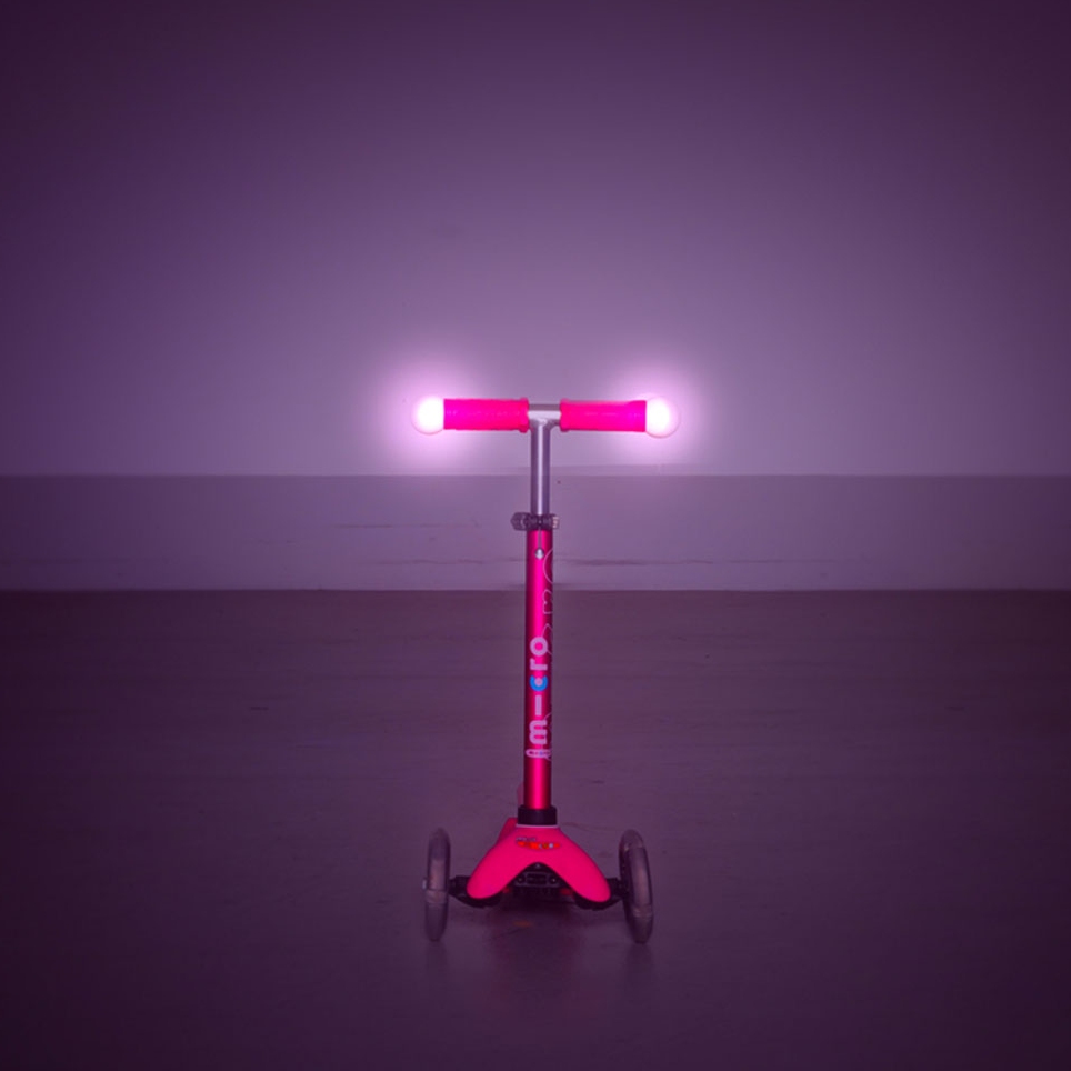 Самокат MICRO Mini Deluxe Magic Pink (MMD130) Тип кікборд