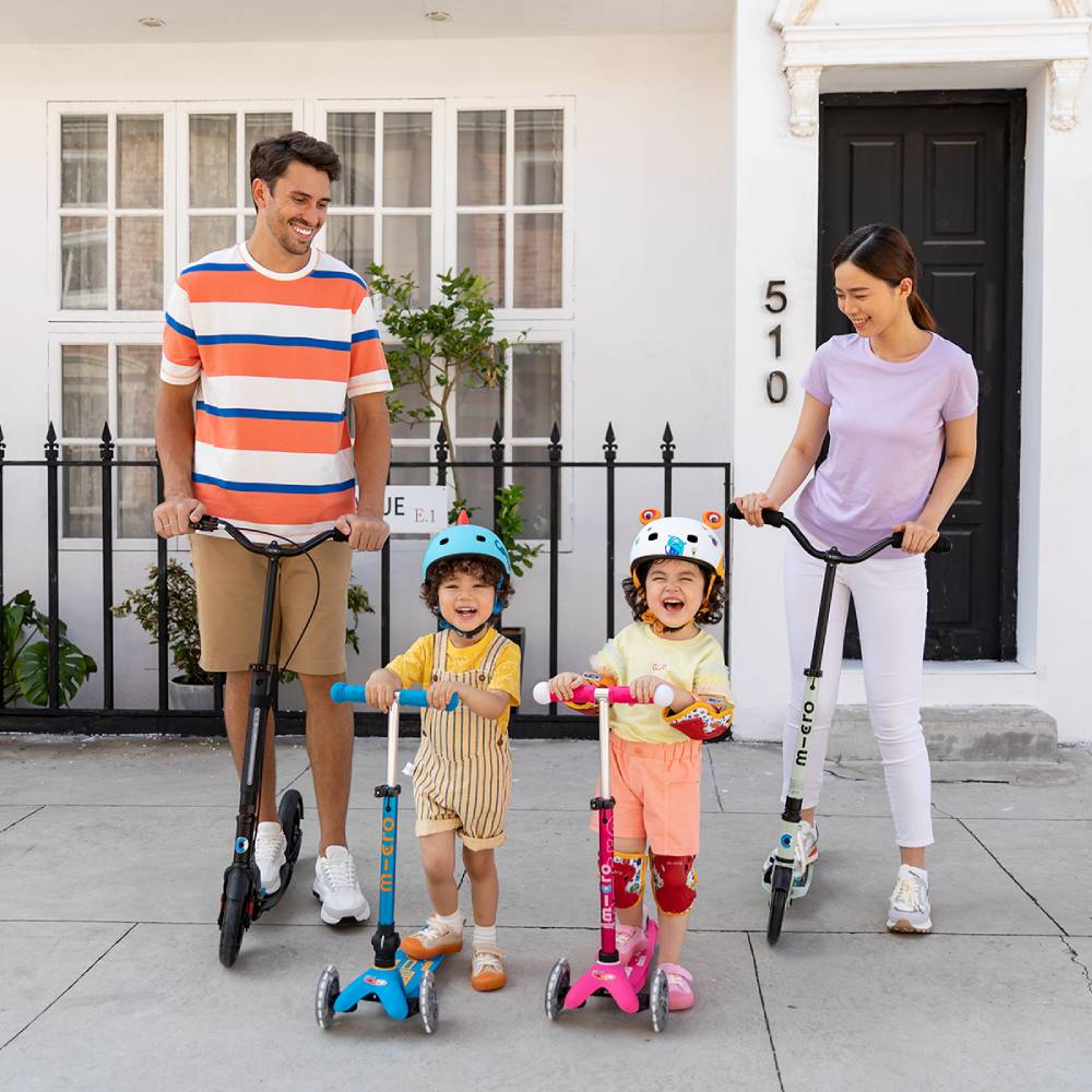 Зображення Самокат MICRO серії Mini Deluxe Foldable LED Blue Ocean (MMD200)