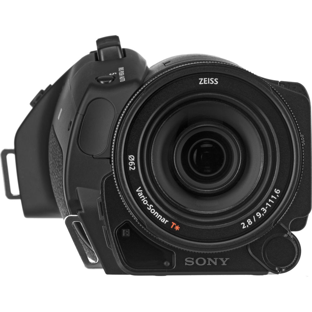 В Украине Видеокамера SONY Handycam FDR-AX700 Black (FDRAX700B.CEE)