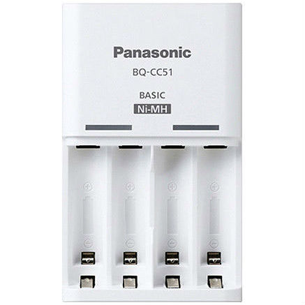 Акція на Зарядное устройство ENELOOP Panasonic Basic USB Charger (BQ-CC61) від Foxtrot