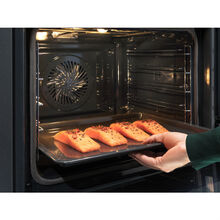 Духовой шкаф ELECTROLUX OKB8S31X