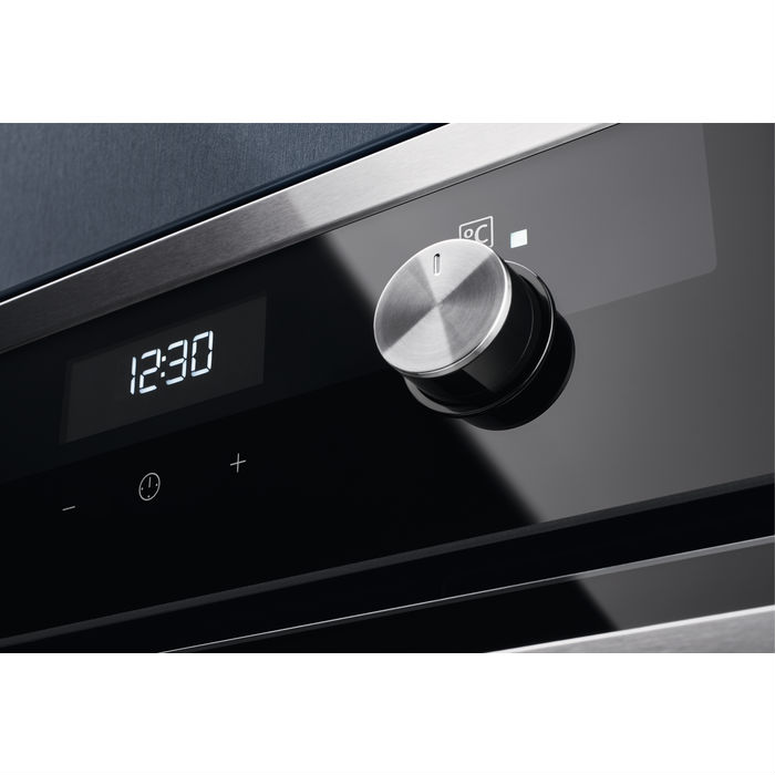 Фото Духовой шкаф ELECTROLUX OKD5C51X