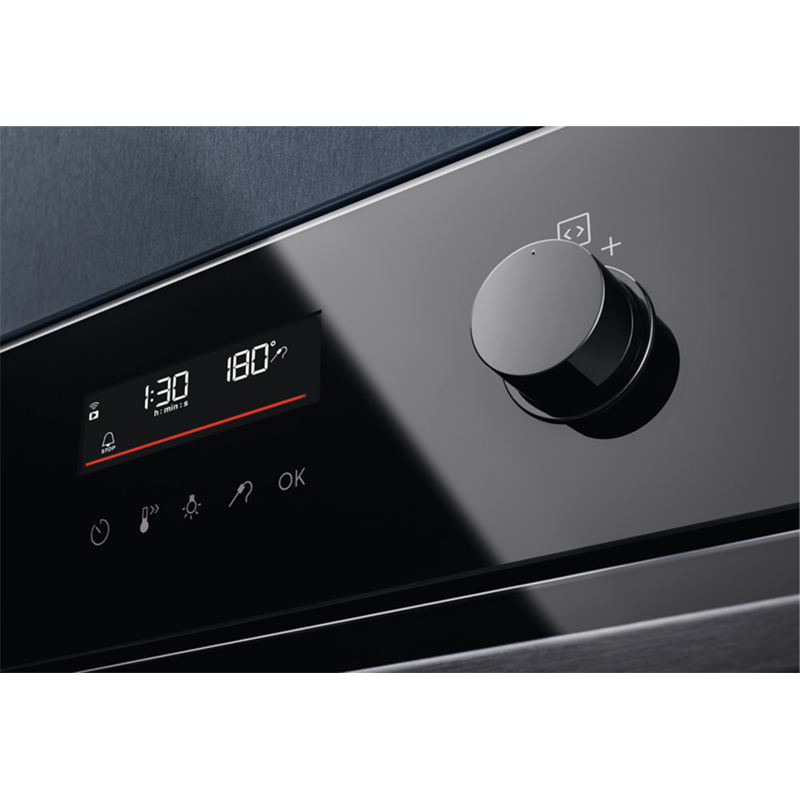 Духова шафа ELECTROLUX SteamBake PRO 600 LOD6C77WZ Колір чорний