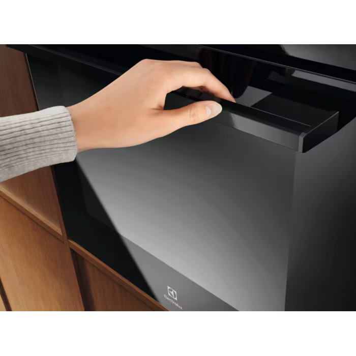 Духовой шкаф ELECTROLUX LOFGF00BK Тип духовки электрическая