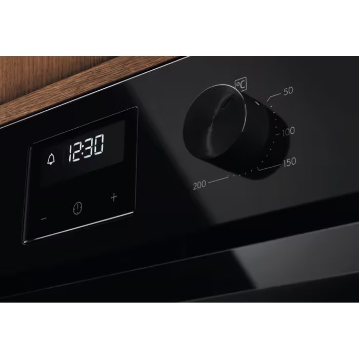 Духовой шкаф ELECTROLUX LOFGF00BK Объём 65