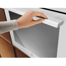 Духовой шкаф ELECTROLUX LOB8S38V