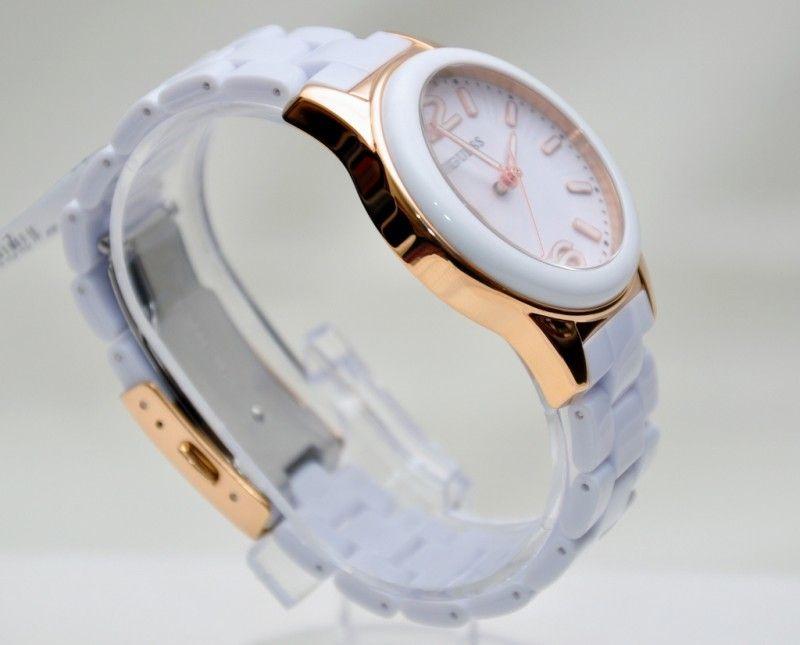 Часы GUESS W10601L1 Форма круглая