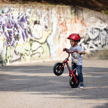Беговел CHICCO Red Bullet Balance Bike (01716.00)