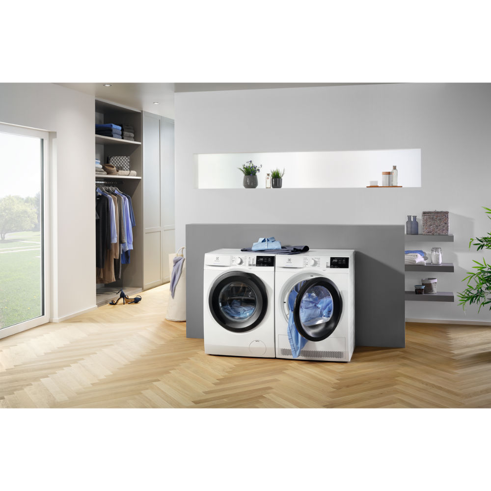 Сушильная машина ELECTROLUX EW8HR458B - в интернет-магазине Фокстрот: цены,  отзывы, характеристики | купить в Киеве, Харькове, Днепропетровске, Одессе  - Украина