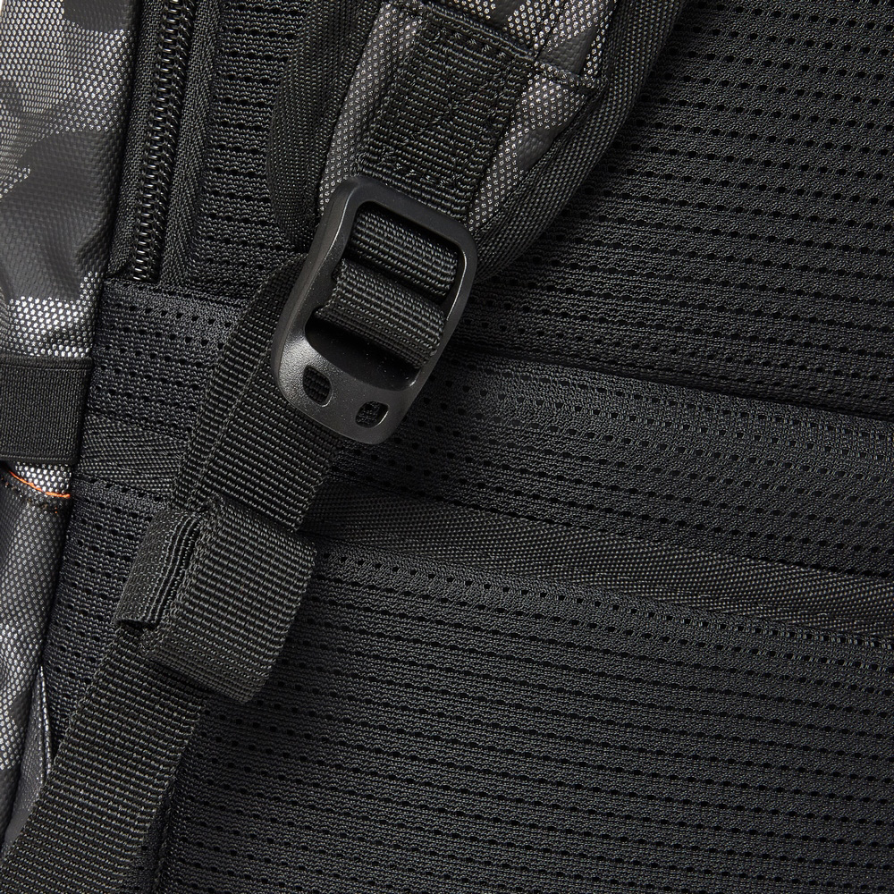 В Україні Рюкзак RIVACASE Sherwood 7621 15.6" Gray Camo (7621 (Grey camo)))