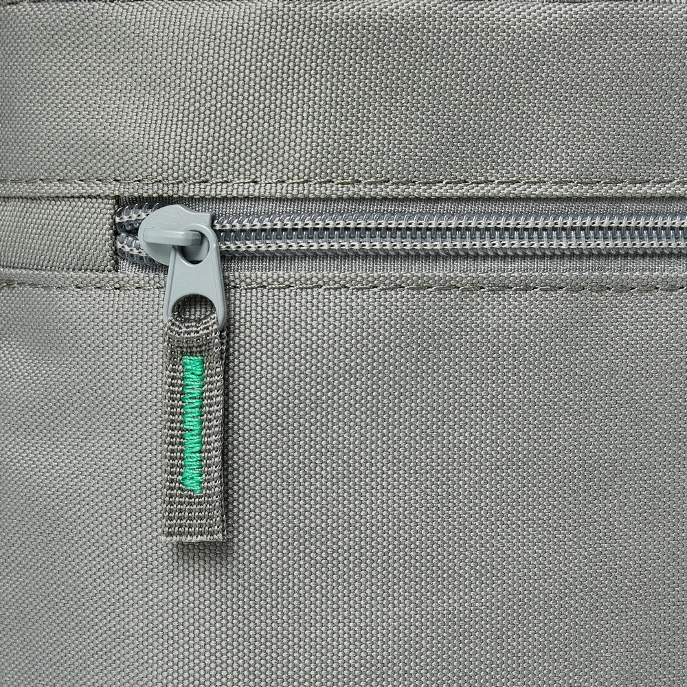 Рюкзак RIVACASE Gremio 5567 Grey (5567 (Grey)) Фото 15 Рюкзак RIVACASE Gremio 5567 Grey (5567 (Grey))