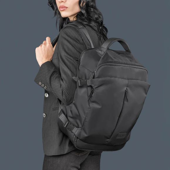 Фото 15 Наплічник TUCANO TUGO Premium CABIN 16" 23 л Black (BKTUGP-M-BK)