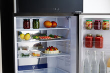 Холодильник SHARP SJ-XG740GBK