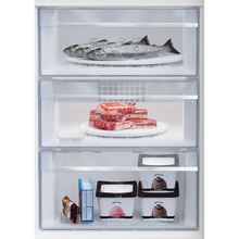 Холодильник BEKO RCSA366K40WN