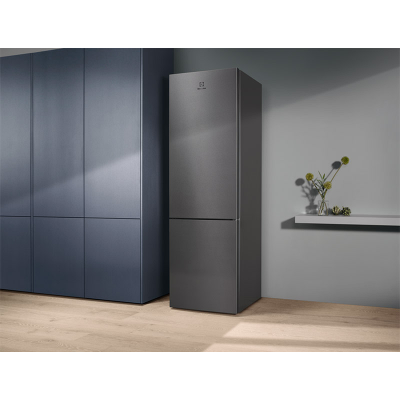 Заказать Холодильник ELECTROLUX LNT5ME36U1