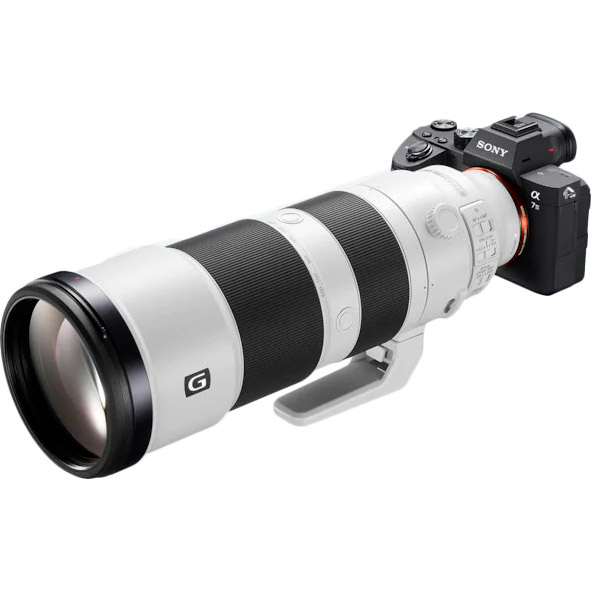 Об'єктив SONY 200-600 mm f/4.0 G для NEX FF (SEL200600G.SYX) Мінімальне значення діафрагми f/32-36