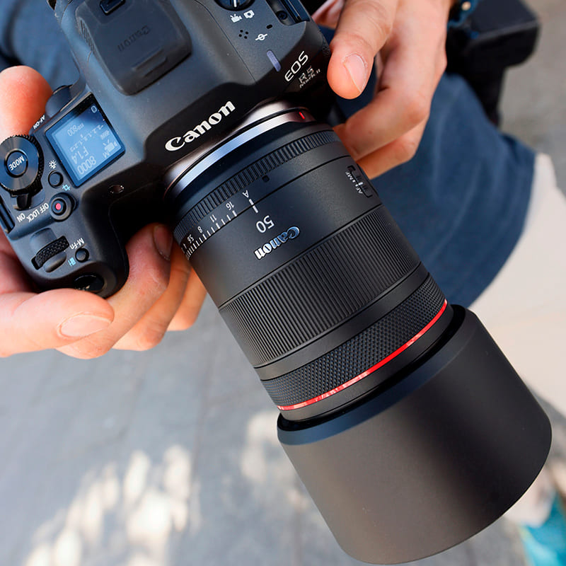 В інтернет магазині Об'єктив CANON RF 50mm f/1.4 L VCM (6908C005)