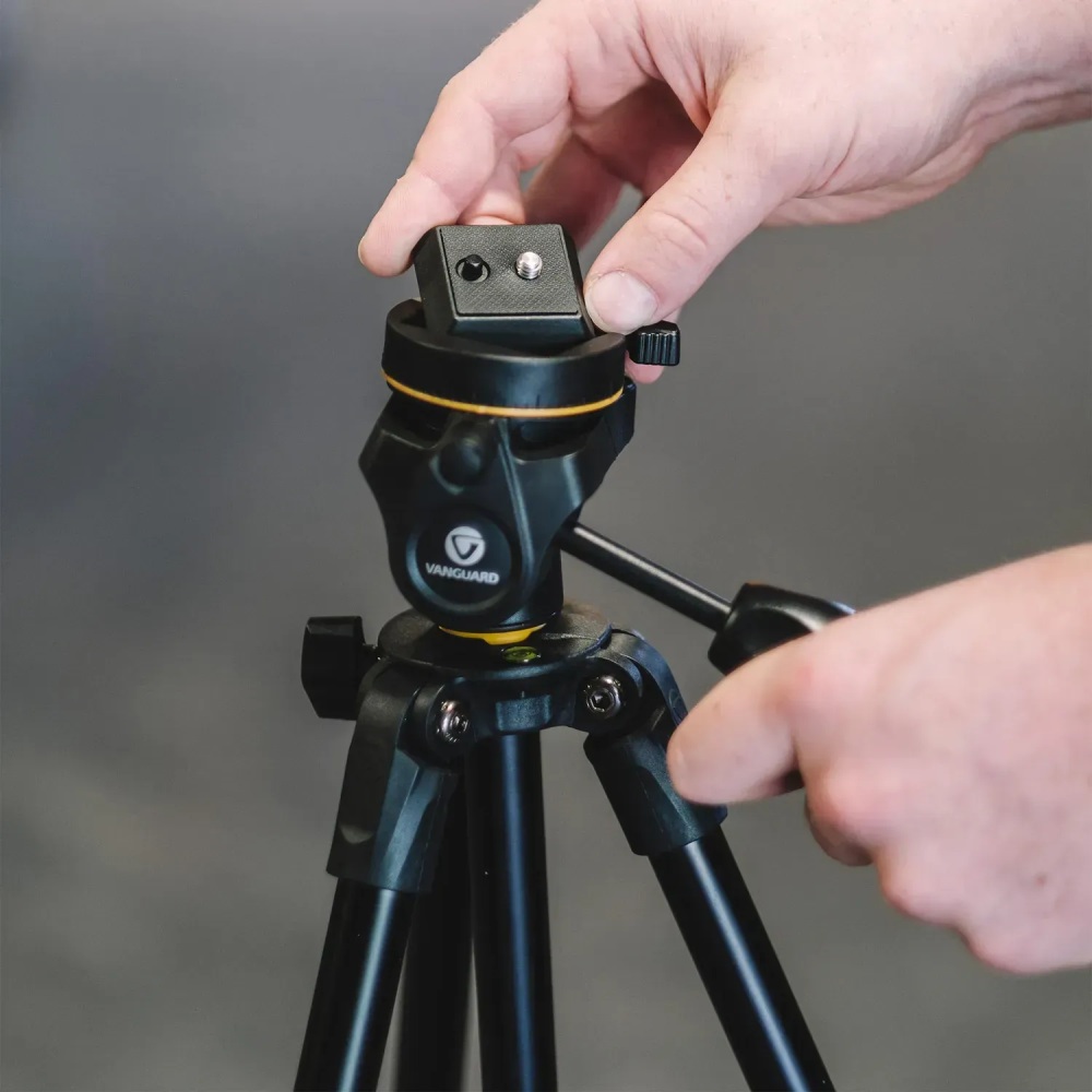 Изображение Штатив VANGUARD Vesta 233AP